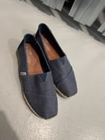 TOMS Herrenschuh Größe 42 - Jeansoptik blau Berlin - Lichtenberg Vorschau