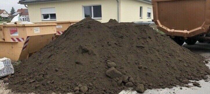 Muttererde Mutterboden Bördeboden zu verschenken ( Anlieferung) in Salzwedel