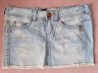 Wie neu Rock Bershka 34 Jeans Blau Hessen - Groß-Gerau Vorschau