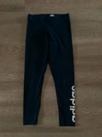 dunkelblaue Sport-Freizeit Legging adidas S 38-40 fällt groß aus Niedersachsen - Stadthagen Vorschau
