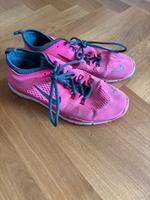 ❤️ Nike Turnschuhe Sneaker Nordrhein-Westfalen - Krefeld Vorschau