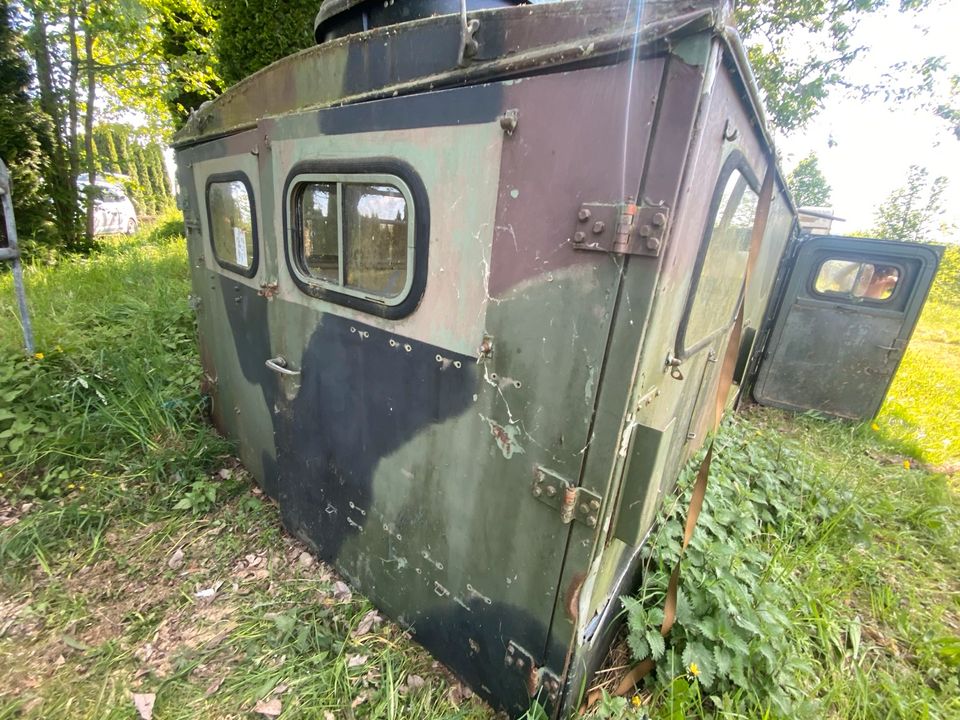 Alter Kofferaufbau, Funkkofferaufbau vom alten BW-Unimog in Burgrieden