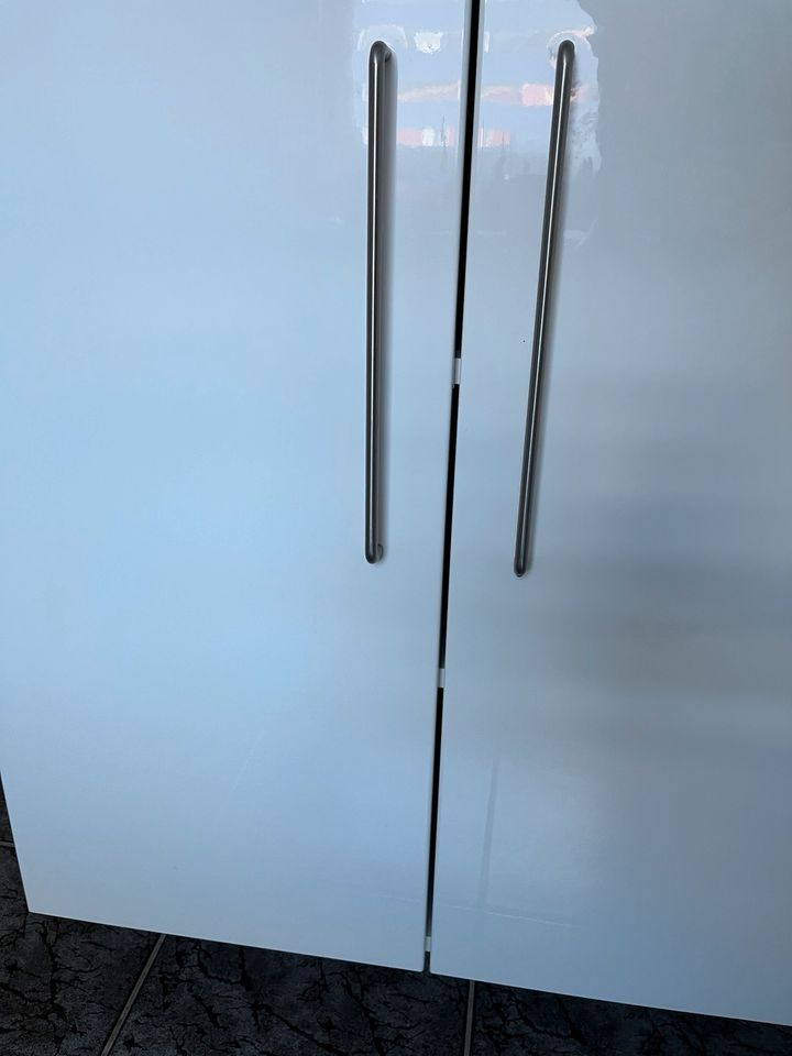 Türen/ Fronten Ikea Küche Hochglanz weiß inkl griffe in Essen