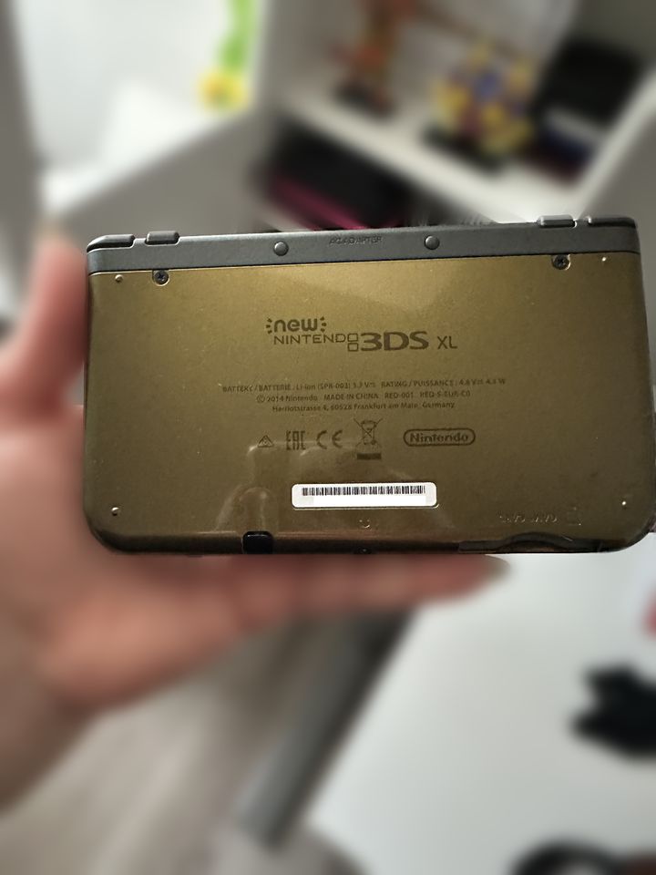 New Nintendo 3DS XL Majora's Mask Edition in Twistringen