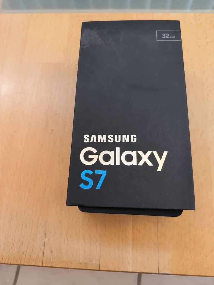 SAMSUNG GALAXY S7 G930F - 32 GB - Schwarz Top Zustand in Hamm