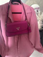 Guess Tasche pink Nordrhein-Westfalen - Bergneustadt Vorschau