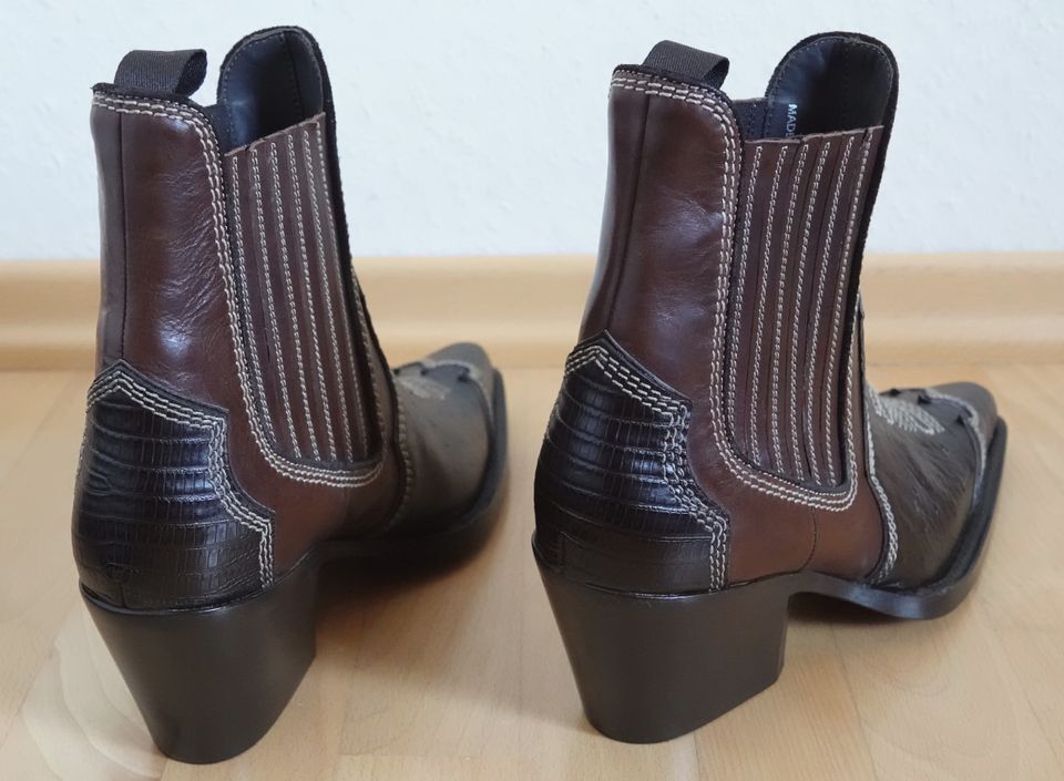 DSQUARED D2 Cowboystiefel dunkelbraun Gr. 42 NEU 1.195 Euro in München