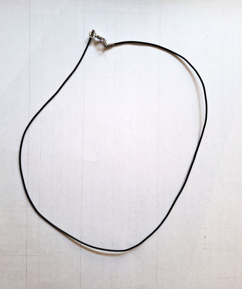 Kautschuk Halsband Halskette Kautschukband Halsreif ca.55 cm  Ø 1 in Nürnberg (Mittelfr)