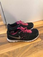 Nike flex run runner sneaker schuhe sportschuhe laufschuhe Altona - Hamburg Sternschanze Vorschau