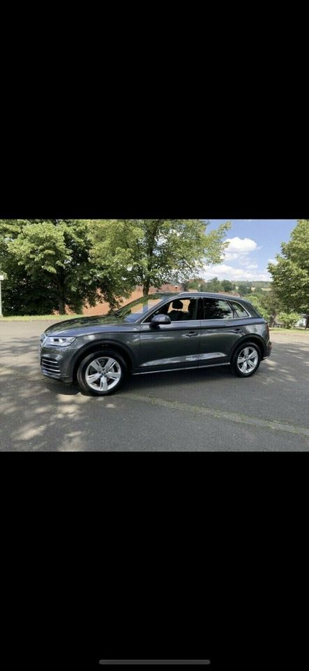 Audi Q5 S-Line 2.0 TDI (Manuelles Getriebe, Aufgelastet) in Bad Hersfeld