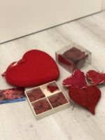 Valentinstagpaket Valentinstag Herz rot Deko neuwertig Nordrhein-Westfalen - Gelsenkirchen Vorschau