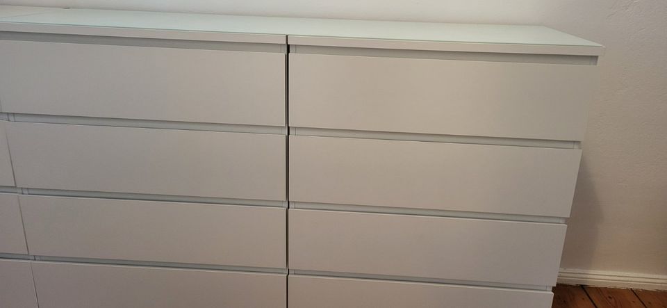 Malm Kommode von IKEA, weiß, 160x100 incl. Glasplatte in Berlin