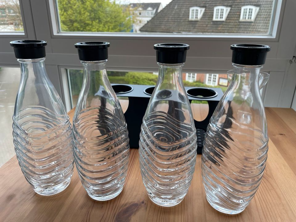 SodaStream-Halter und 4 Flaschen in Bremen