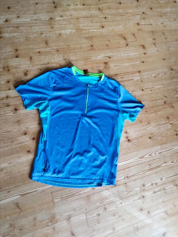 Funktionsshirt blau Gr. L in Aichach