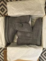 UGG 1016226 Bailey Button II Boots - NEU - Gr 36 München - Schwanthalerhöhe Vorschau