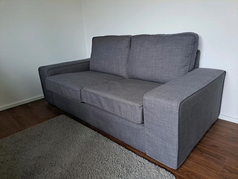 Ikea Kivik 2er Sofa / Couch * Neuwertig NP:€ 549 *grau in Königsbrück