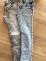 2 Jeans Blue Rebel, grau und blau Größe 134 slim Baden-Württemberg - Ostfildern Vorschau