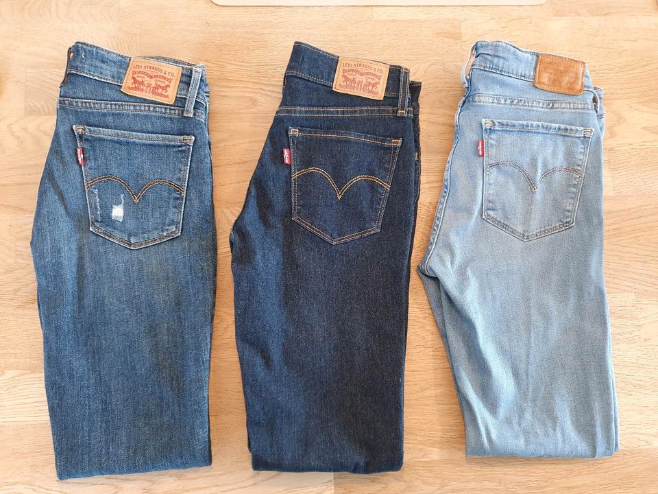 Levis jeans 26 skinny neu in Burghausen