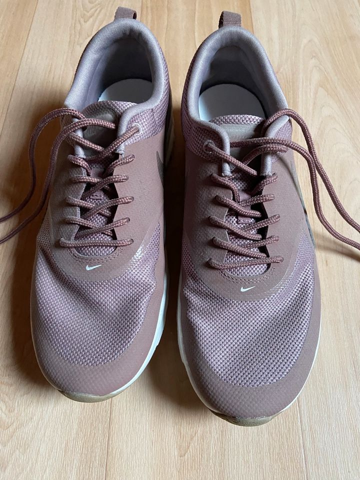 Nike Sneaker Größe 40,5 in Biedenkopf