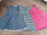 3 Sommerkleider 116 Top Kleider pink blau Set Nordrhein-Westfalen - Dormagen Vorschau