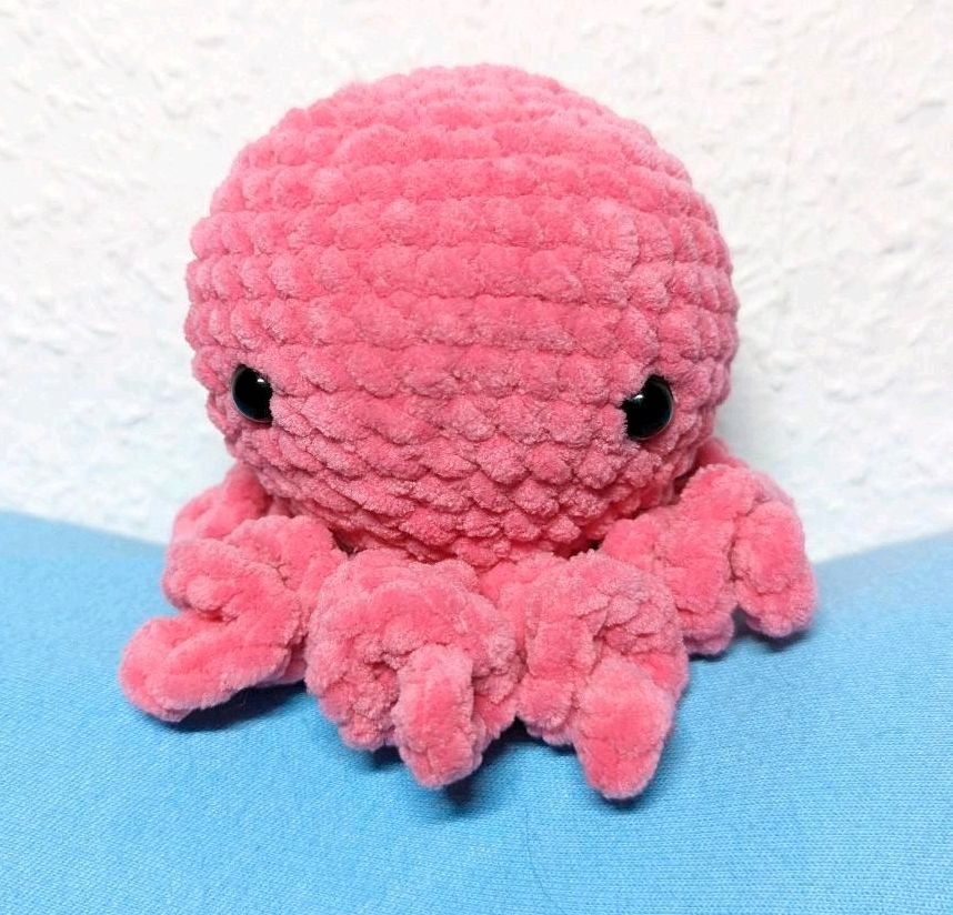 Kleine Tintenfische Octupus Amigurumi gehäkelt handmade in Barth