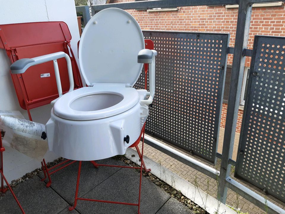 Toilettensitzerhöhung mit Armlehnen Erhöhung für Toilette in Sindelfingen