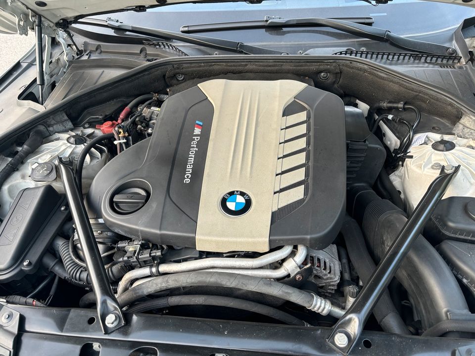 BMW 750D Xdrive Top Zustand in Jestetten