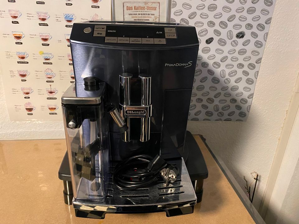 DeLonghi PrimaDonna S ECAM 26.455.BLB Kaffeevollautomat + 1 Jahr in Stuttgart