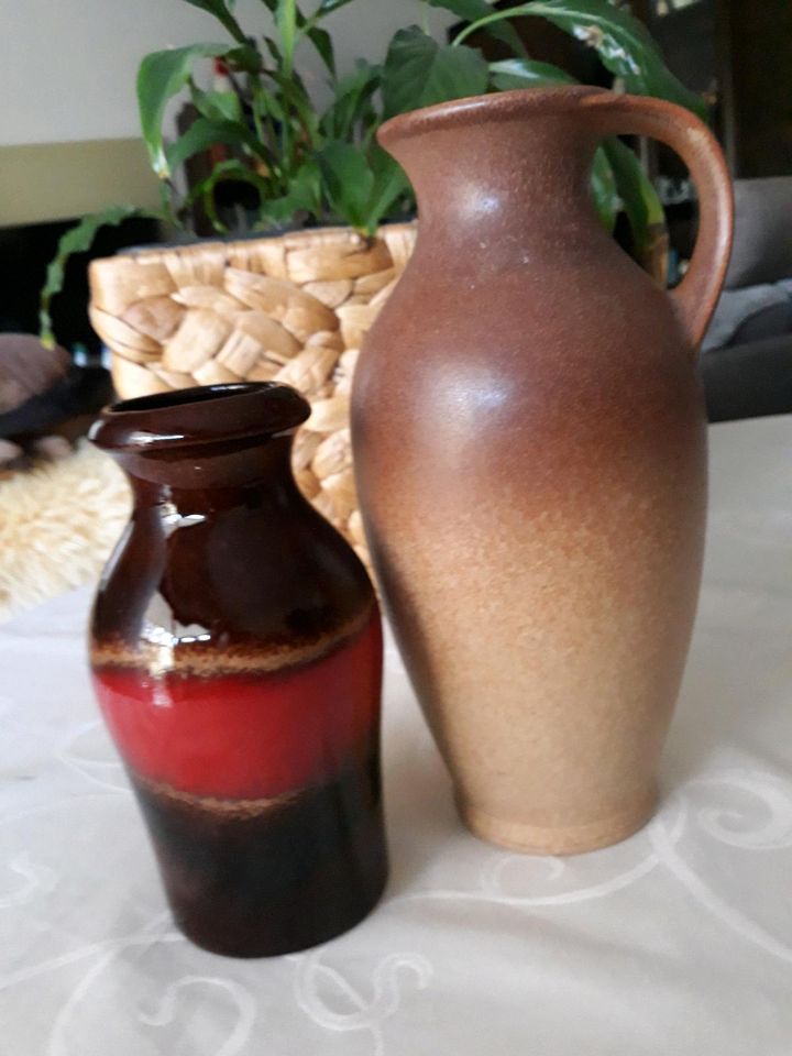 2 Vasen Keramik in Frankfurt am Main