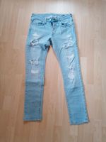 Blaue zerrissene Jeans 31/32 Bayern - Essing Vorschau