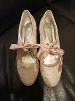Brautschuhe / Tanzschuhe Sachsen - Riesa Vorschau