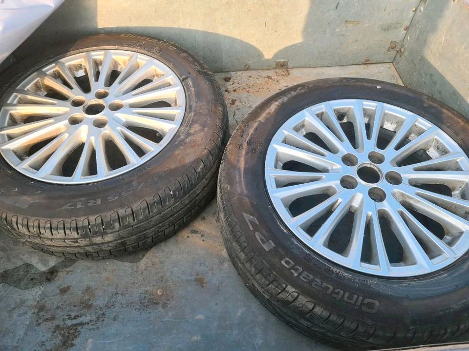 2 Sommerräder Ford 235/55 R17 103Y Pirelli 45/21 in Kritzmow