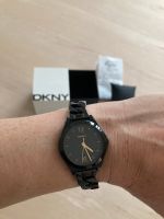 DKNY Armbanduhr schwarz/Gold wie neu Uhr Metall Elemente schlicht Nordrhein-Westfalen - Lindlar Vorschau