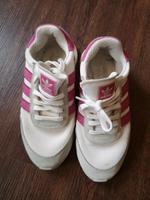 Adidas iniki 38 37 weiß rot pink sneaker bequem Hessen - Marburg Vorschau