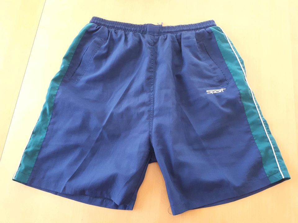 Sporthose, dunkelblau grün, Gr. XL, kurze Hose in Bornheim