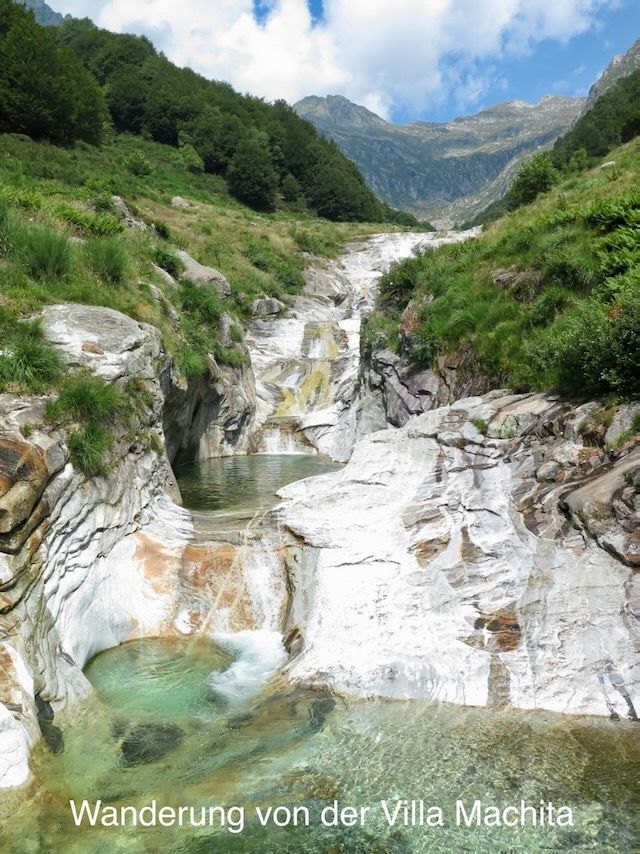 Sehr rustikale Berghütte "Villa Machita" am Comer See, naturnah in Sinn