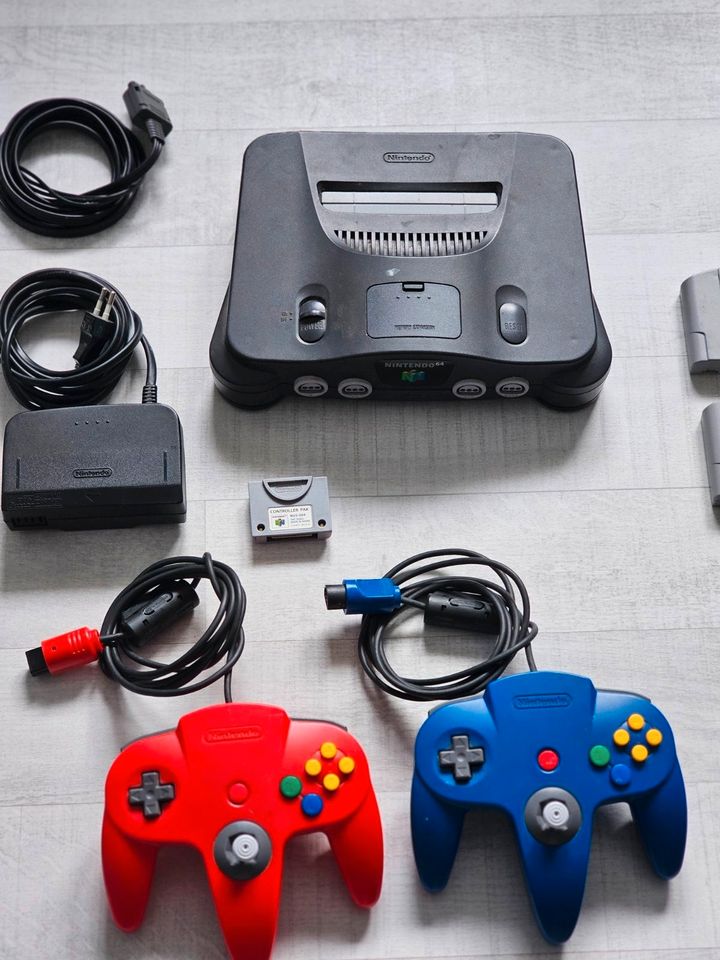 Nintendo N64 + 6 Spiele (Super Smash Bros, DK 64.) + Memory Pack in Euskirchen