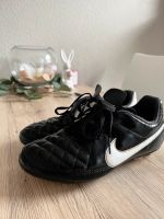 Nike Fußballschuhe für den Rasen Gr. 36,5 Niedersachsen - Haste Vorschau