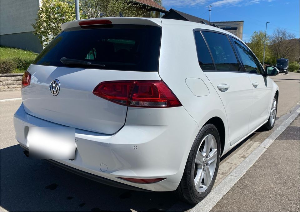 VW Golf 1.2 TSI Comfortline Standheizung in Albstadt