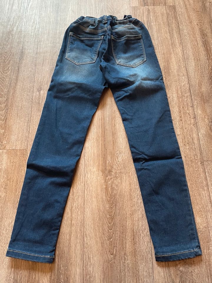 Jeans Gr. 140 in Hohenmölsen