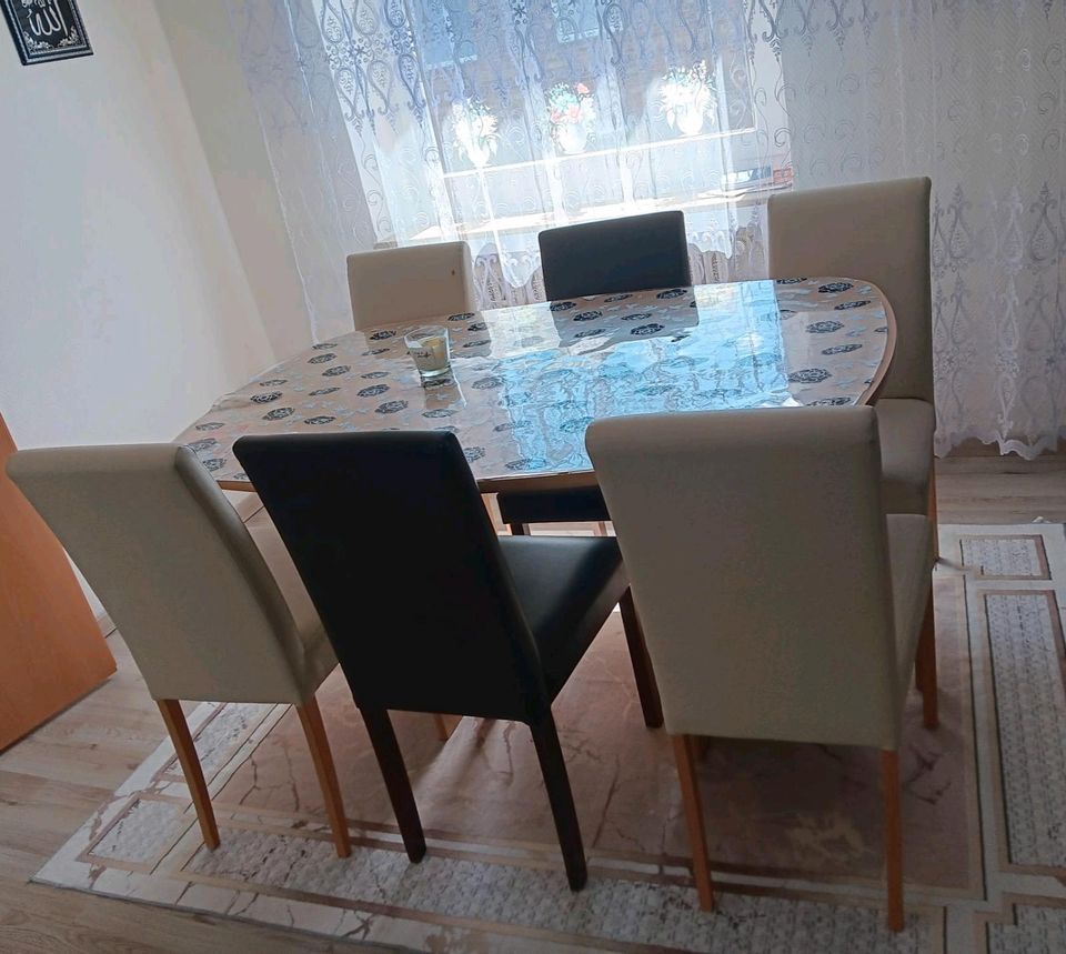 Tisch+6 stühle in Bocholt