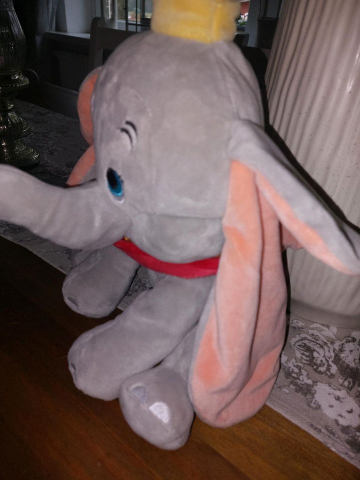 Dumbo Plüschtier in Zarrentin