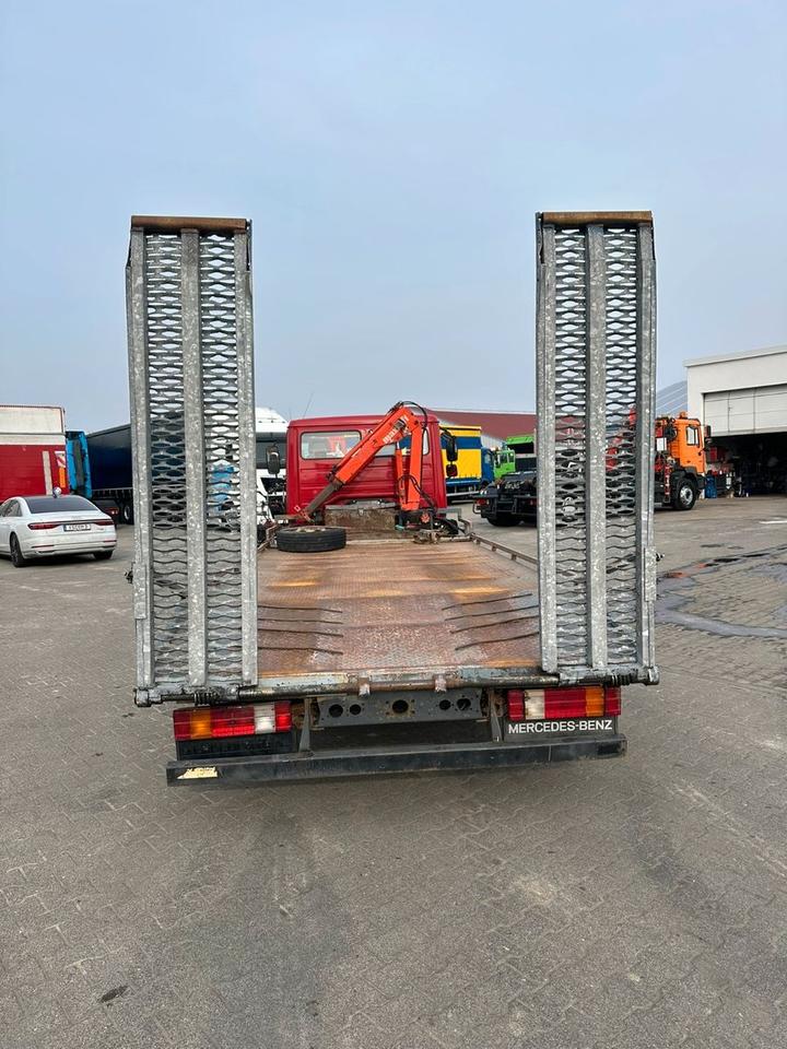 Mercedes-Benz 811*Kran*Rampen*TÜV*1.Hand*Reifen neu*Rostfrei in Großschirma