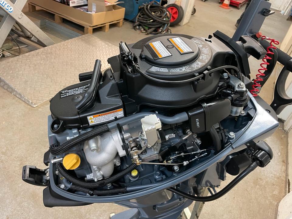 Aussenborder Motor Yamaha F15 CMHS, Schlauchboot ist reserviert in Hamburg