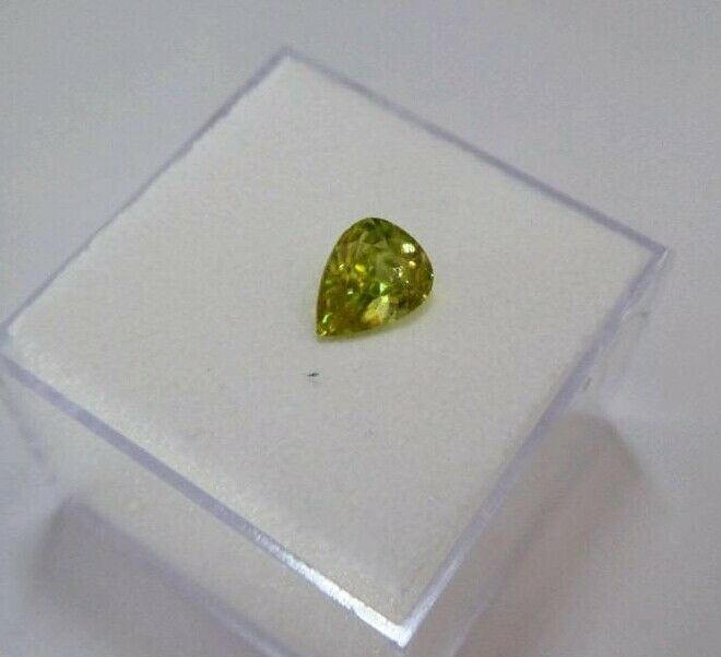 Titanit/Sphen 0,95 ct, Pakistan in Gießen