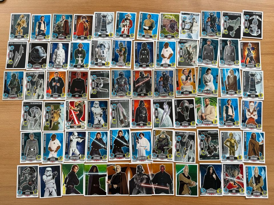 Star Wars Force Attax Sammelkarten 2012, 68 Karten blau, 1 rot in Saarbrücken