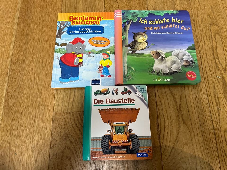 Verschiedene Kinderbücher in Schwabhausen