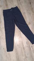 H&M Hose dunkelblau Gr. 40 DIVIDED Neu Bayern - Regen Vorschau