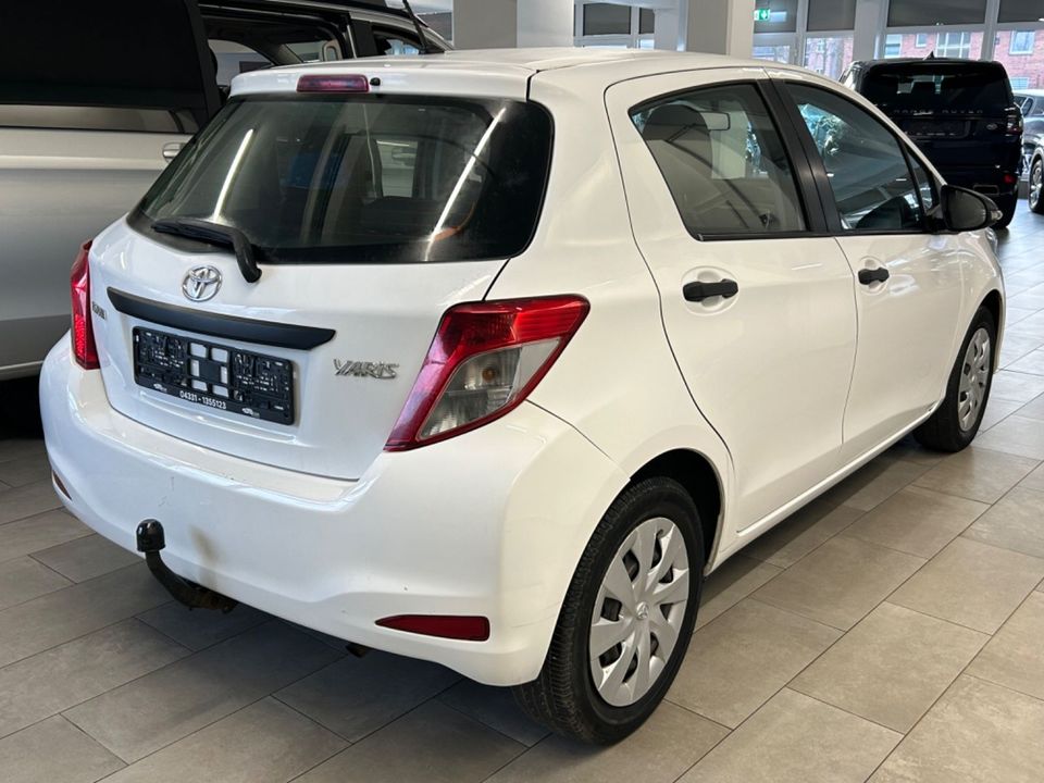 Toyota Yaris Cool in Rendsburg