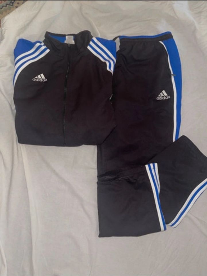 Adidas sport Trainingsanzug   / Gr.7 in Berlin